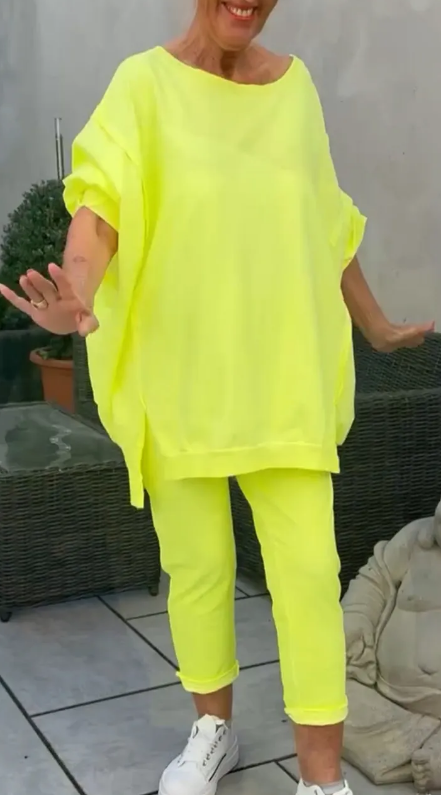 Isabela | Conjunto femenino de dos piezas con top de escote redondo y pantalones